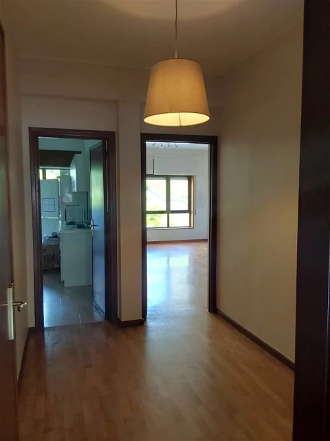 Apartamento T2 para Arrendamento em Aldoar, Foz do Douro e Nevogilde