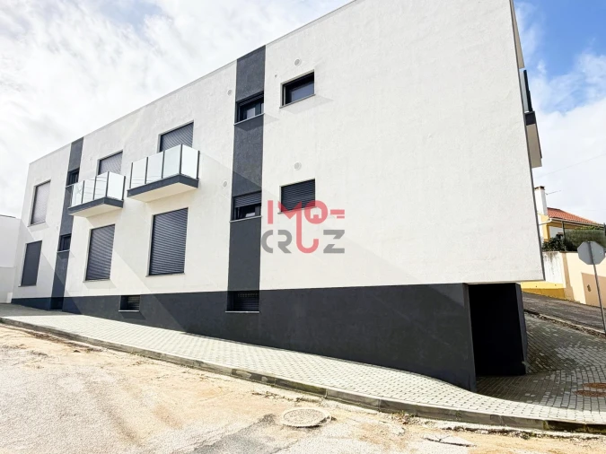 Apartamento T2 para Venda em Santa Maria, São Pedro e Matacães