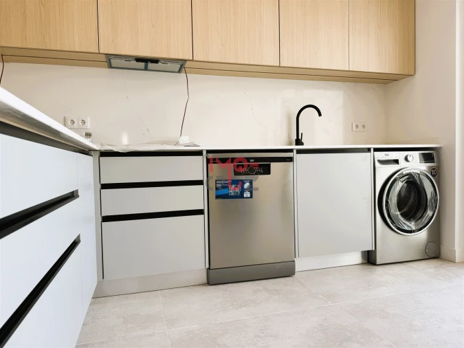 Apartamento T2 para Venda em Santa Maria, São Pedro e Matacães Foto 4