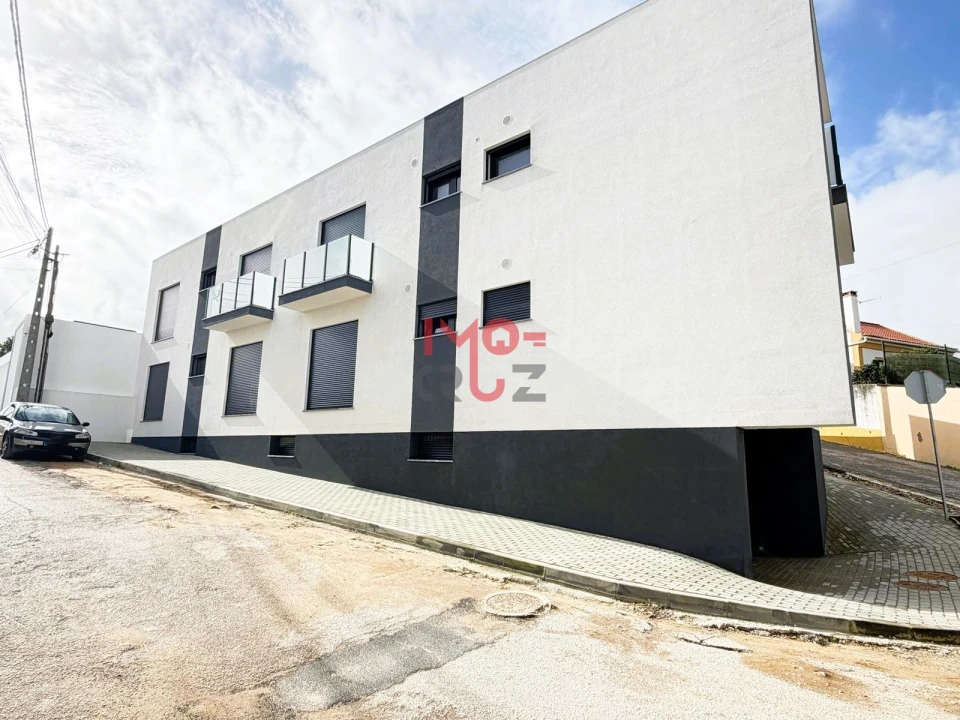 Apartamento T2 para Venda em Santa Maria, São Pedro e Matacães Foto 21