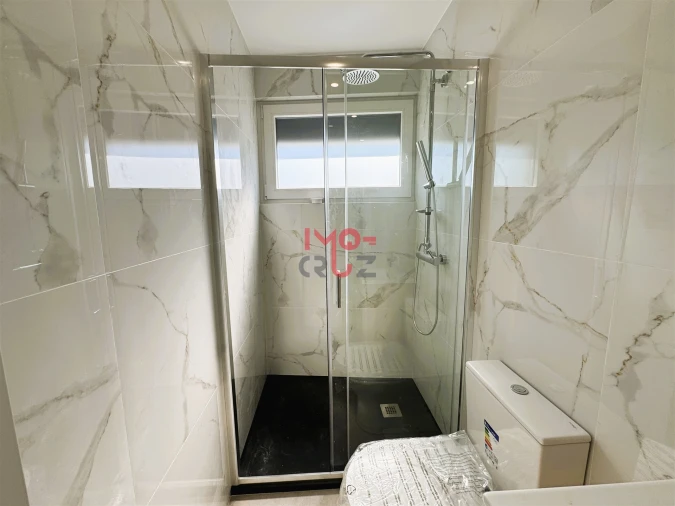 Apartamento T2 para Venda em Santa Maria, São Pedro e Matacães Foto 18