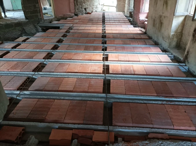 Moradia T0 para Venda em Cantelães Foto 28