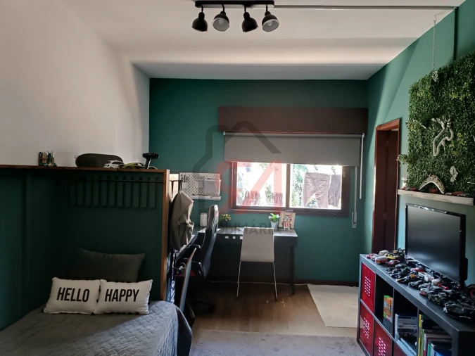 Moradia T4 para Venda em Frazão Arreigada Foto 6