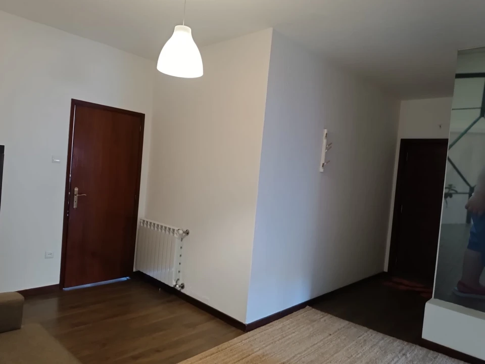 Moradia T4 para Venda em Frazão Arreigada Foto 7