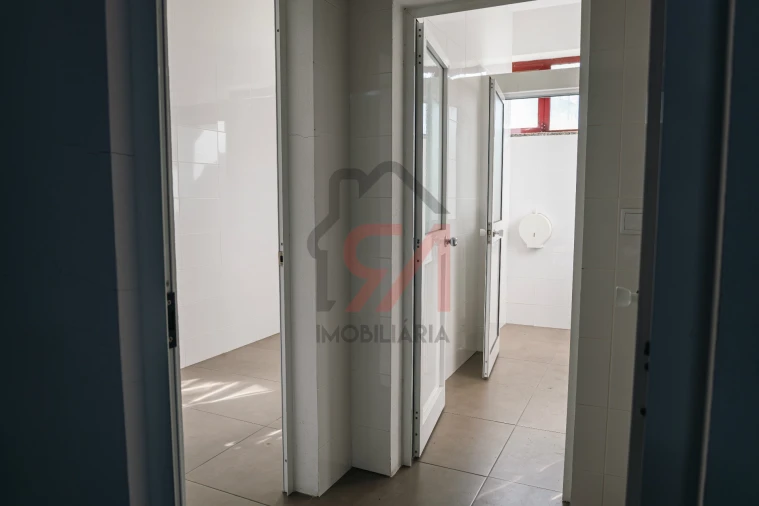 Negócio para Venda em Figueiro Foto 39