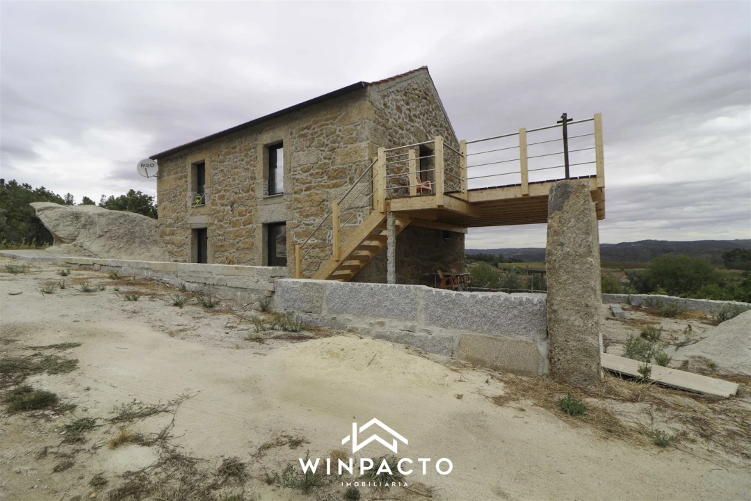 Quinta T2 para Venda em Sezures Foto 1