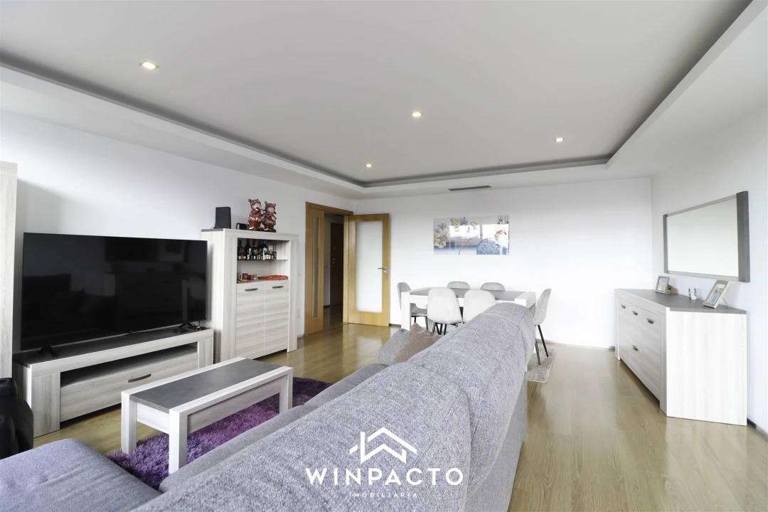 Apartamento T2 para Venda em Vila Nova de Tazem Foto 5