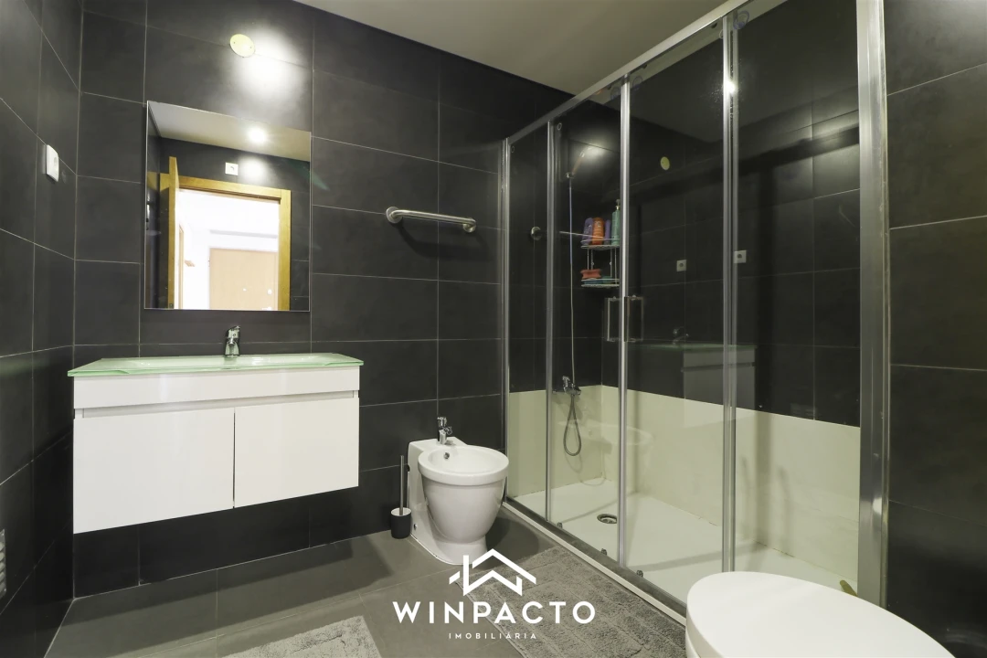 Apartamento T2 para Venda em Vila Nova de Tazem Foto 30