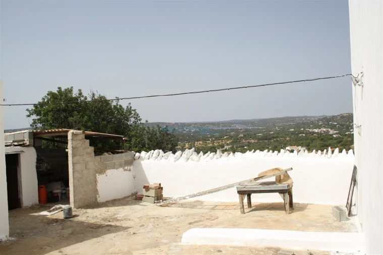 Moradia T4 para Venda em Santa Barbara de Nexe Foto 21