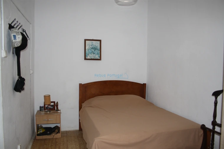 Moradia T4 para Venda em Santa Barbara de Nexe Foto 11