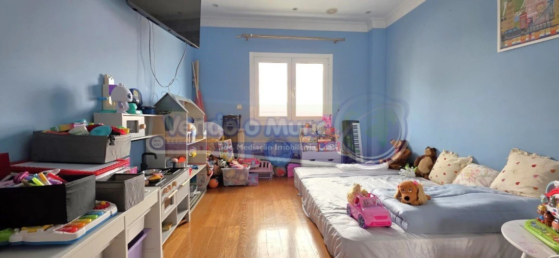 Moradia T5 para Venda em Santa Iria de Azoia, São João da Talha e Bobadela Foto 6