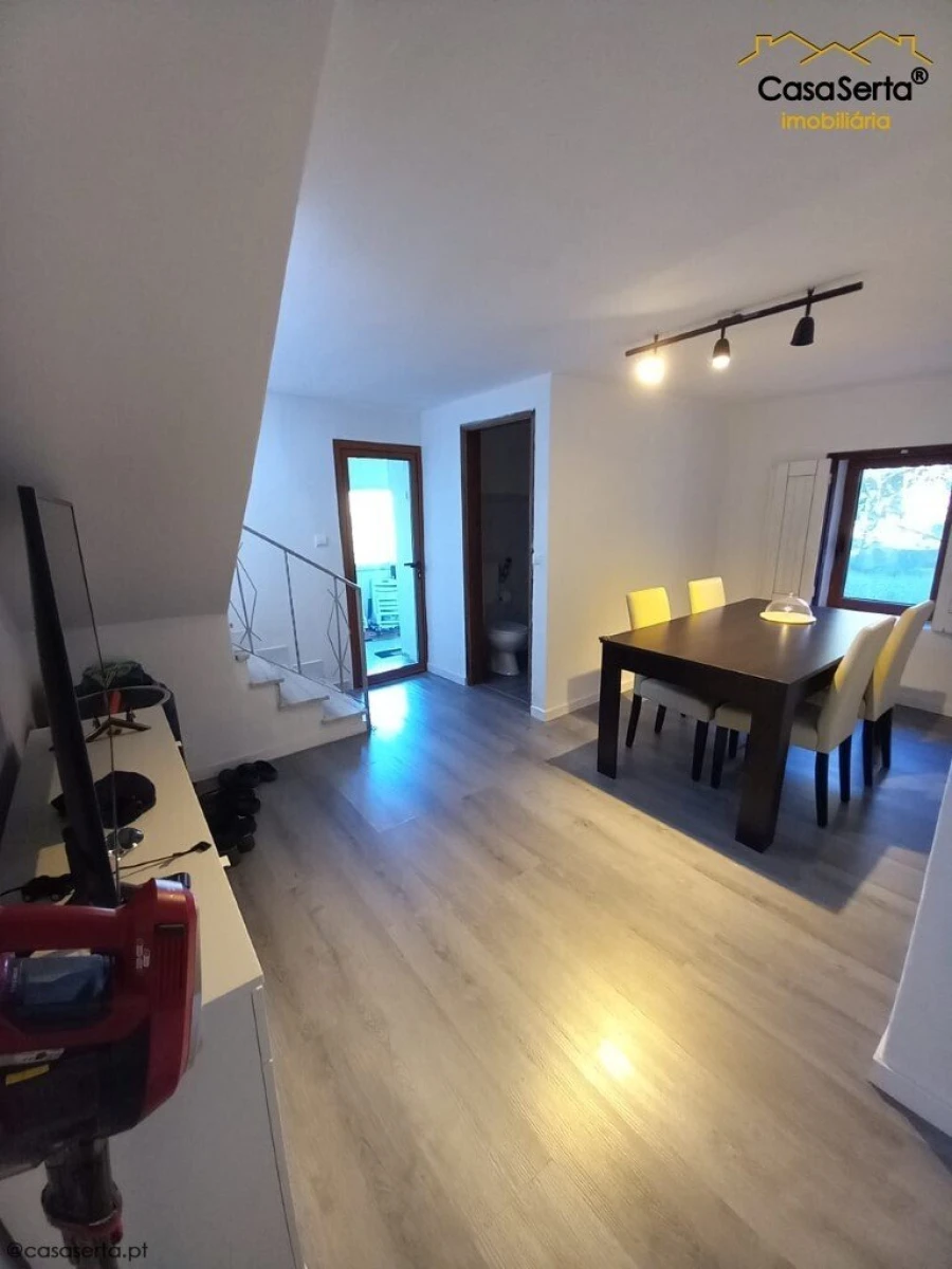 Moradia T2 para Venda em Vila de Rei Foto 2