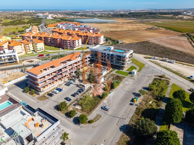Apartamento T2 para Venda em Atouguia da Baleia Foto 19