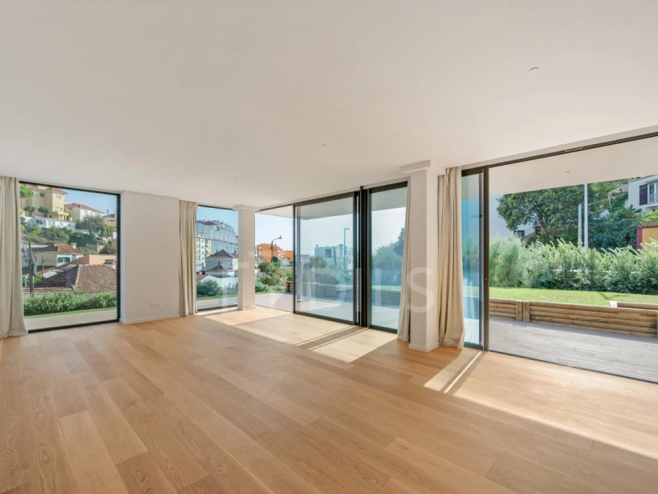Apartamento T4 para Venda em Cascais e Estoril Foto 3