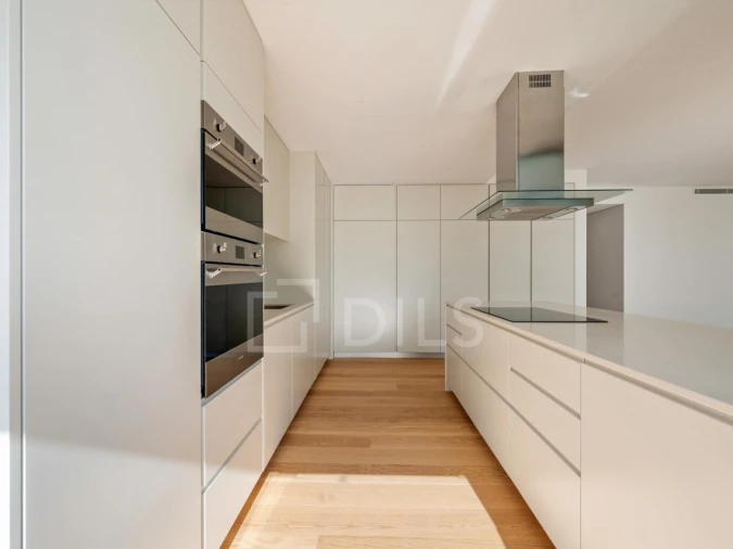 Apartamento T4 para Venda em Cascais e Estoril Foto 17