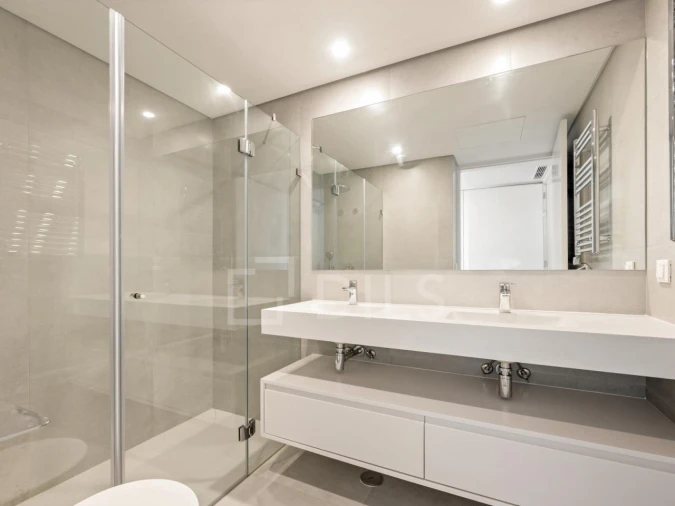 Apartamento T4 para Venda em Cascais e Estoril Foto 30