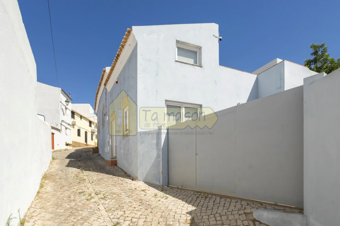 Moradia T3 para Venda em Salir Foto 4