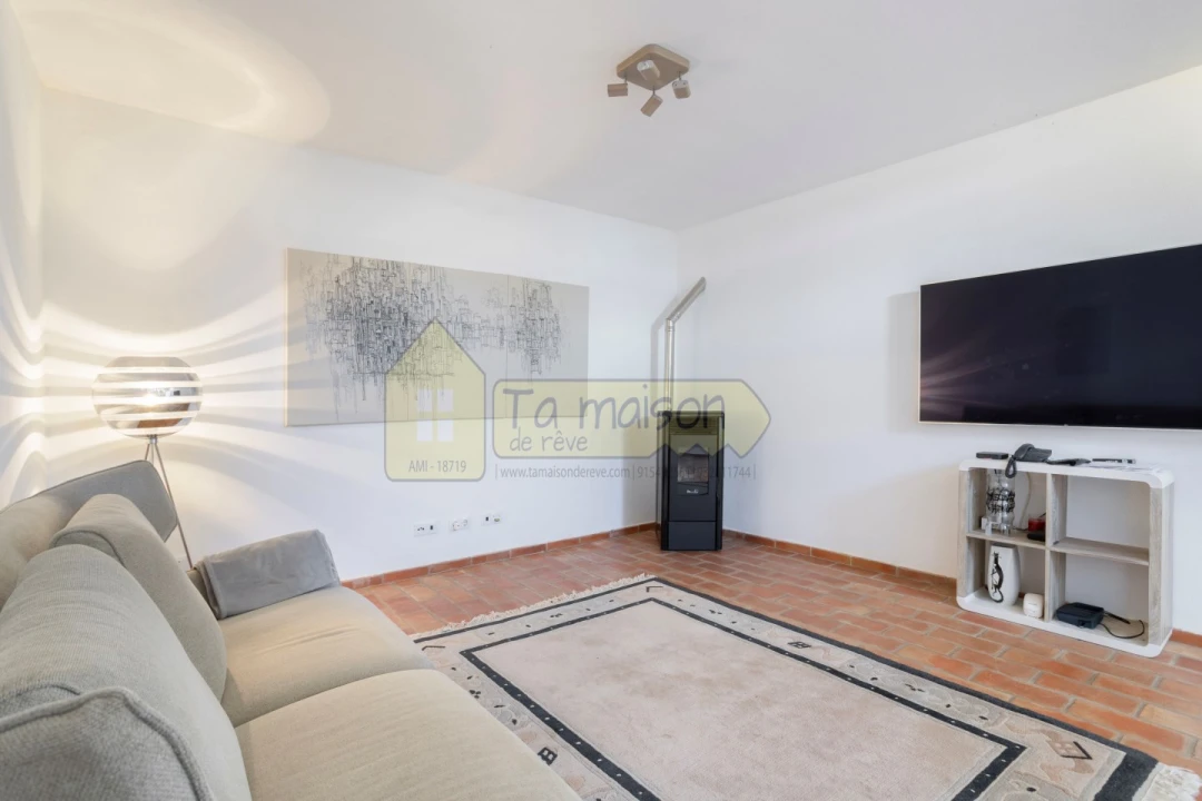 Moradia T3 para Venda em Salir Foto 7