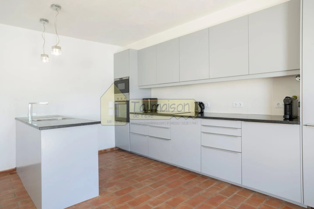 Moradia T3 para Venda em Salir Foto 10