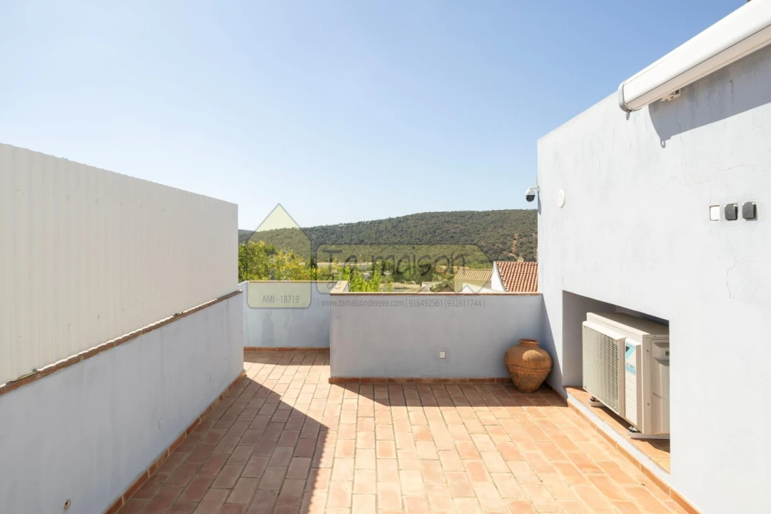 Moradia T3 para Venda em Salir Foto 21