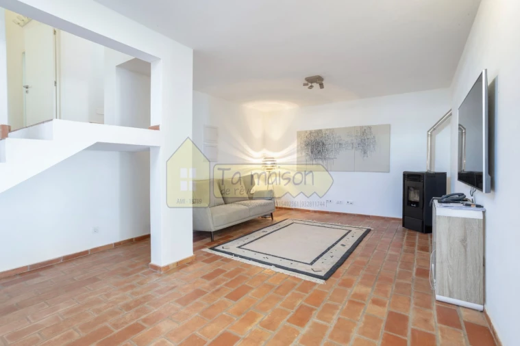 Moradia T3 para Venda em Salir Foto 4