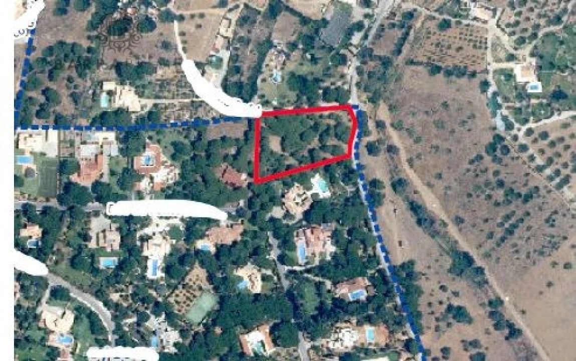 Terreno para Venda em Quarteira Foto 1