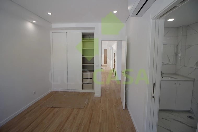 Moradia T4 para Venda em Rio de Mouro Foto 20