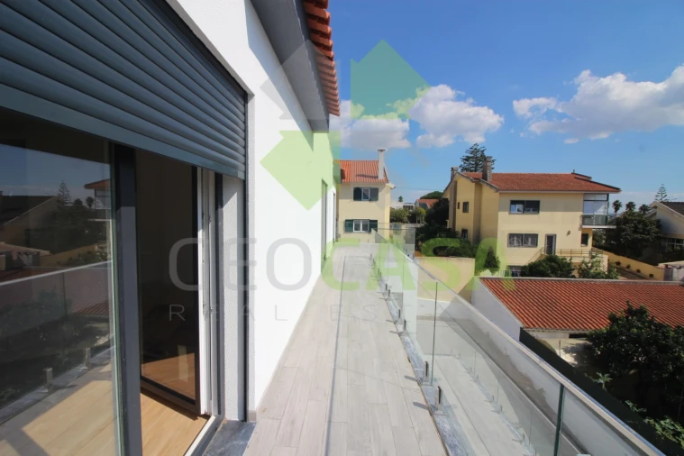 Moradia T4 para Venda em Rio de Mouro Foto 32