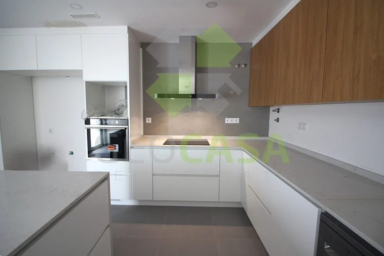 Moradia T4 para Venda em Rio de Mouro Foto 10