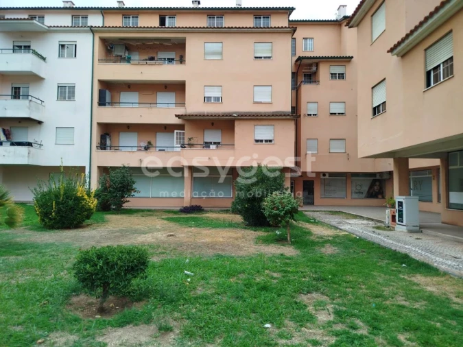 Apartamento T2 para Venda em Miranda do Corvo Foto 1