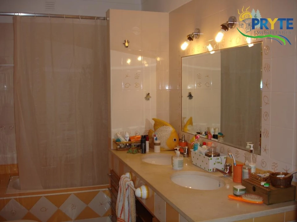 Apartamento T5 para Venda em Sertã Foto 2