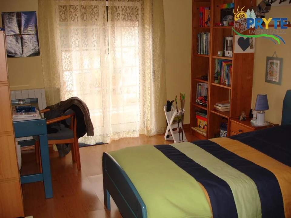 Apartamento T5 para Venda em Sertã Foto 3