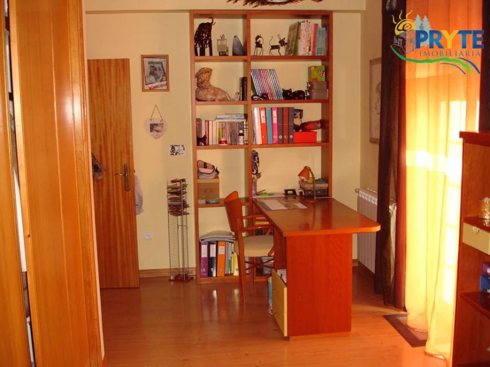 Apartamento T5 para Venda em Sertã Foto 7