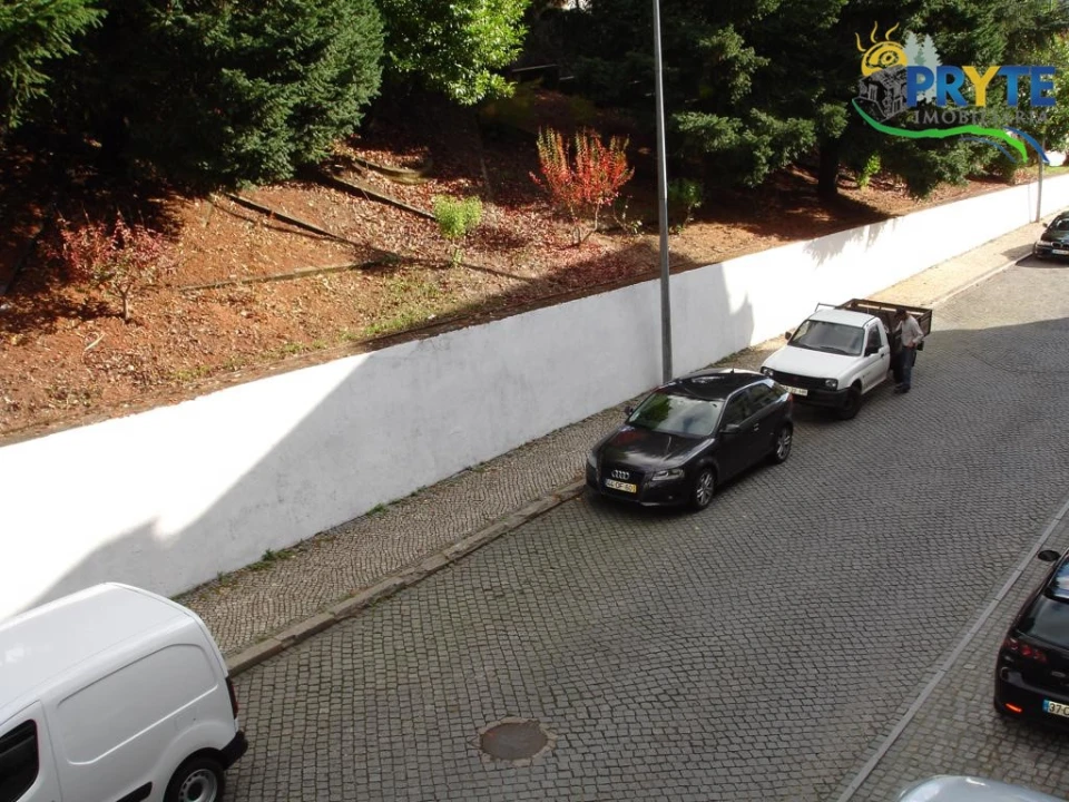 Apartamento T5 para Venda em Sertã Foto 28