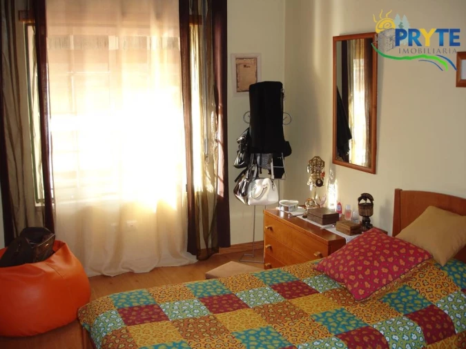 Apartamento T5 para Venda em Sertã Foto 6