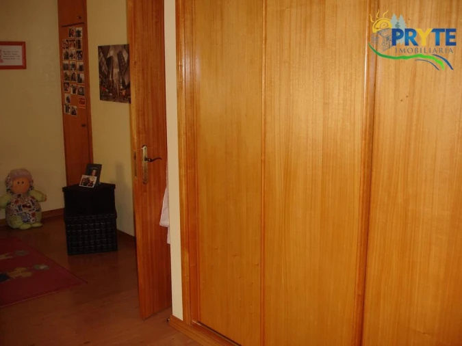 Apartamento T5 para Venda em Sertã Foto 8