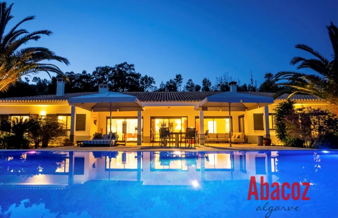 Moradia T6 para Venda em Monchique Foto 2