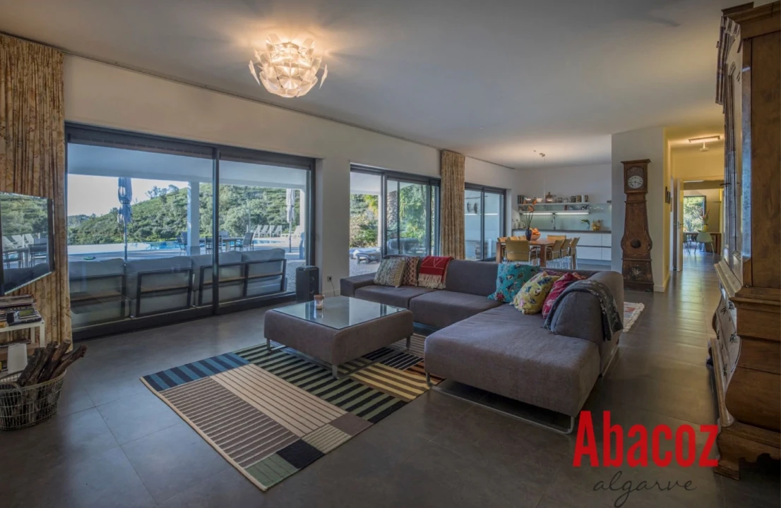 Moradia T6 para Venda em Monchique Foto 11