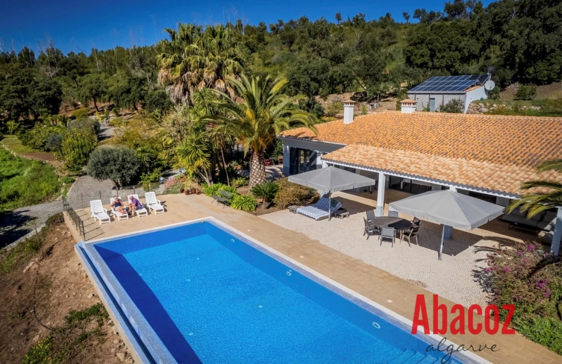 Moradia T6 para Venda em Monchique Foto 3