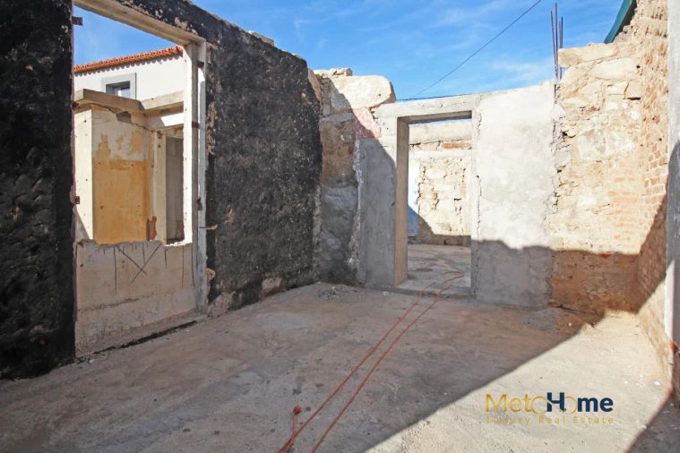 Moradia T2 para Venda em Santa Marinha e São Pedro da Afurada Foto 13