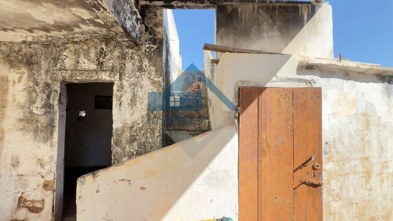 Moradia T3 para Venda em Almancil Foto 11