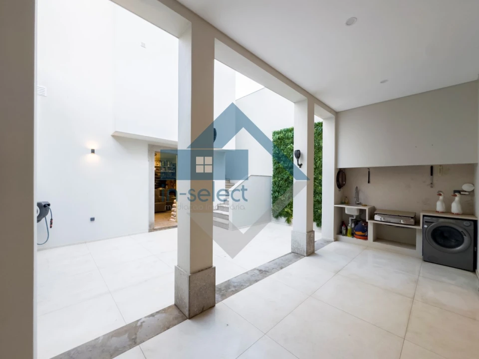 Moradia T3 para Venda em Olhão Foto 4