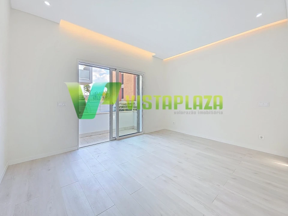 Moradia T3 para Venda em Estômbar e Parchal Foto 20