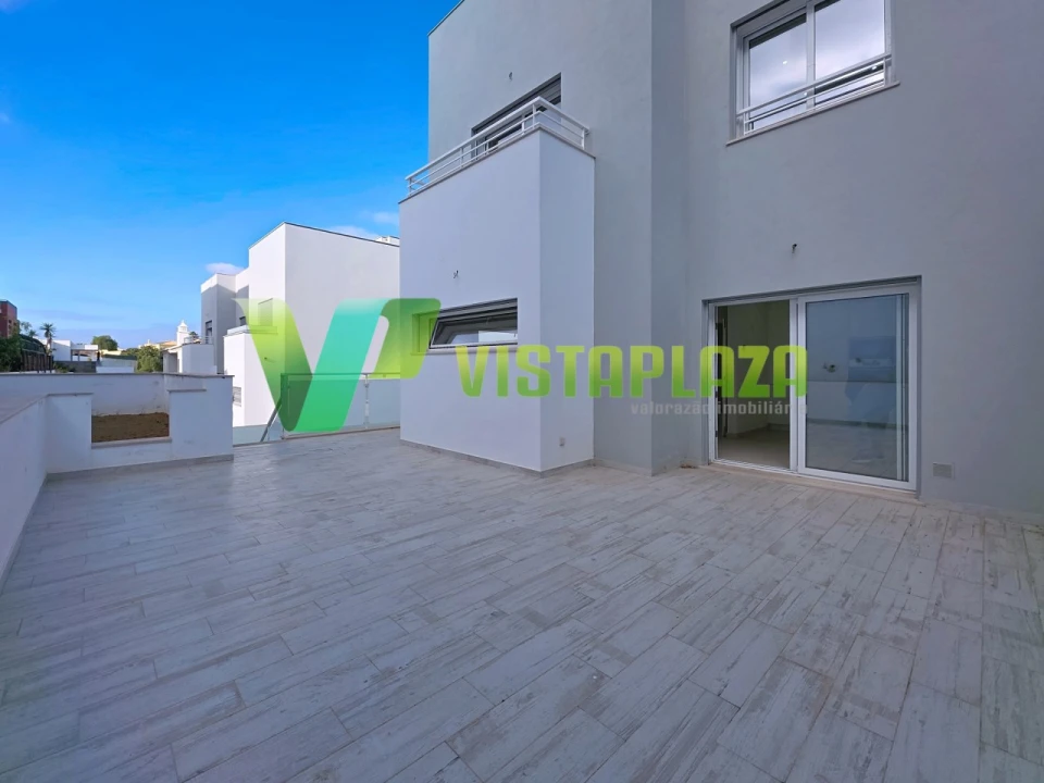 Moradia T3 para Venda em Estômbar e Parchal Foto 17