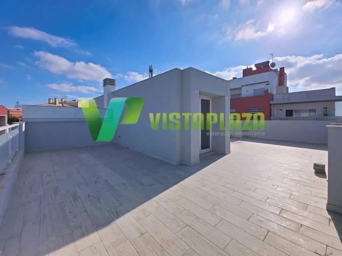 Moradia T3 para Venda em Estômbar e Parchal Foto 32