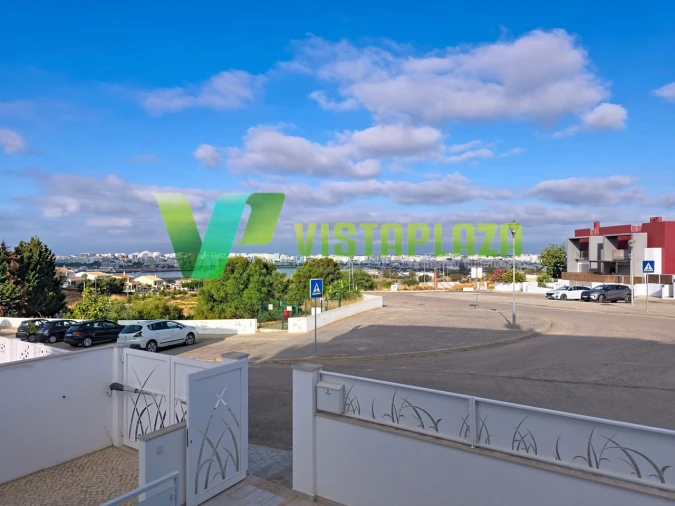 Moradia T3 para Venda em Estômbar e Parchal Foto 8