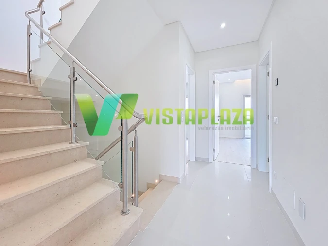 Moradia T3 para Venda em Estômbar e Parchal Foto 18