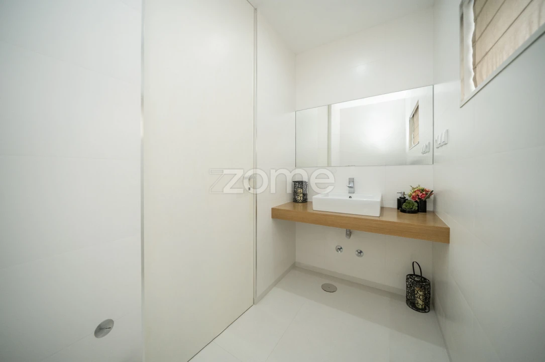 Moradia T4 para Venda em Lage Foto 33