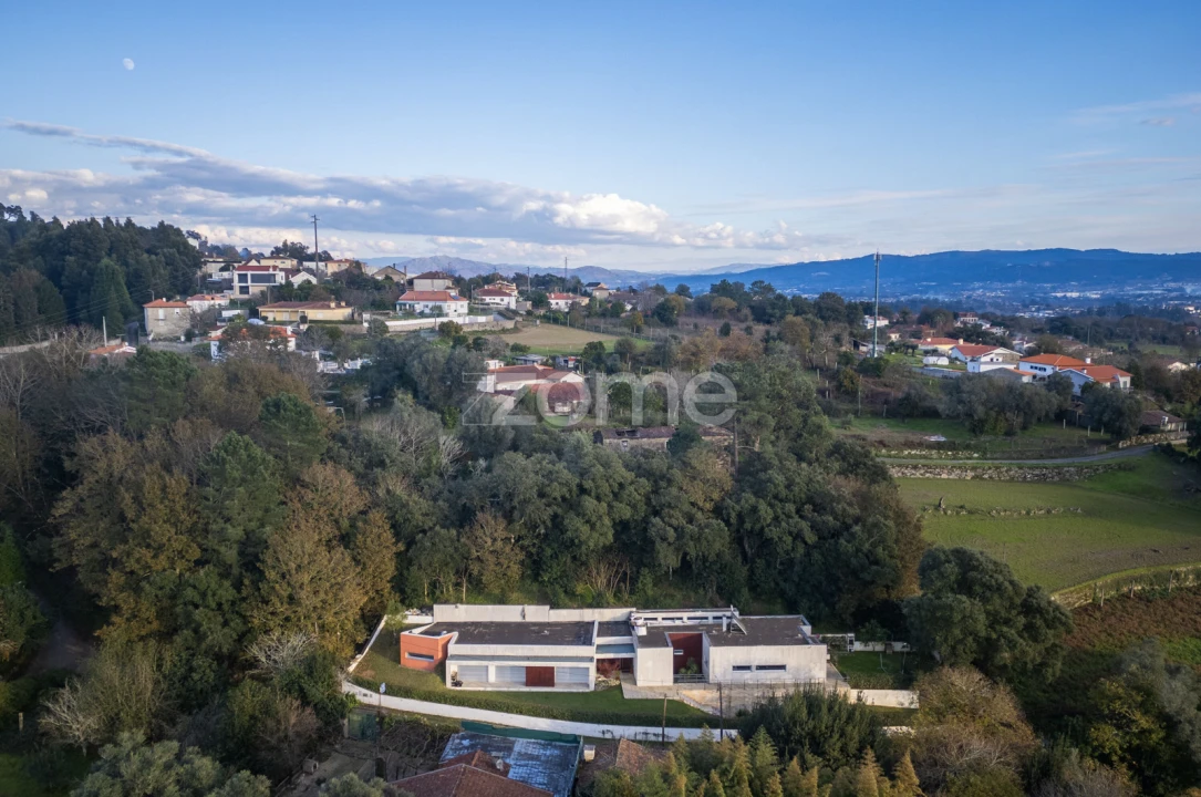 Moradia T4 para Venda em Lage Foto 36