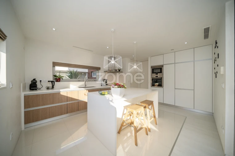 Moradia T4 para Venda em Lage Foto 10